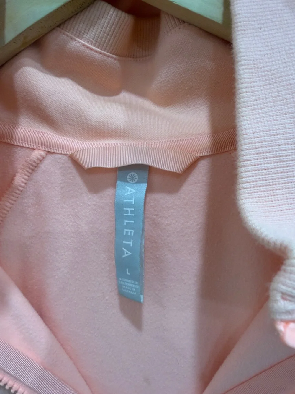 Athleta, triumph Beach Peach Zip-Up Women's hoodie L - Picture 2 of 5